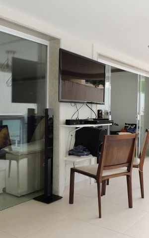 Apartamento à venda com 150m², 3 quartos e 2 vagasVaranda