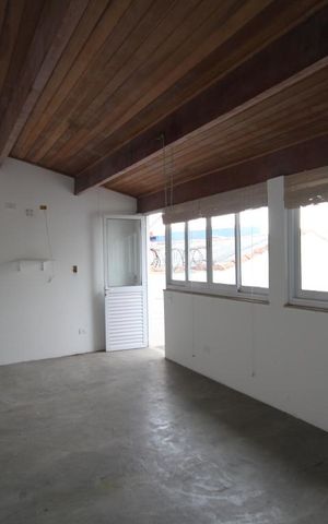 Casa à venda com 360m², 3 quartos e 5 vagasSalão