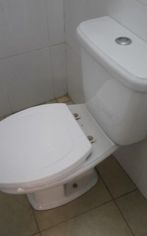 Casa à venda com 360m², 3 quartos e 5 vagasBanheiro