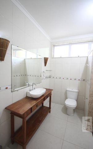 Casa à venda com 360m², 3 quartos e 5 vagasSuíte 1