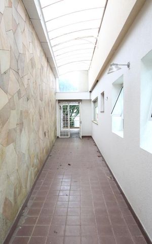 Casa à venda com 360m², 3 quartos e 5 vagasCorredor