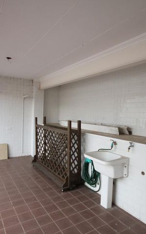 Casa à venda com 360m², 3 quartos e 5 vagasÁrea de Serviço