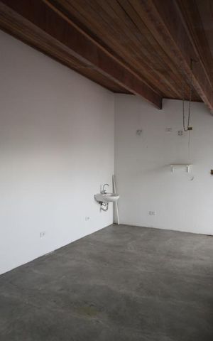 Casa à venda com 360m², 3 quartos e 5 vagasSalão