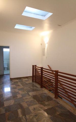 Casa à venda com 360m², 3 quartos e 5 vagasHall dos quartos