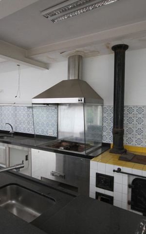 Casa à venda com 360m², 3 quartos e 5 vagasChurrasqueira
