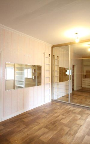 Casa à venda com 360m², 3 quartos e 5 vagasQuarto 