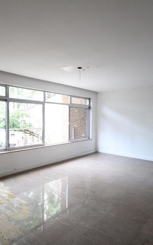 Casa à venda com 360m², 3 quartos e 5 vagasSala