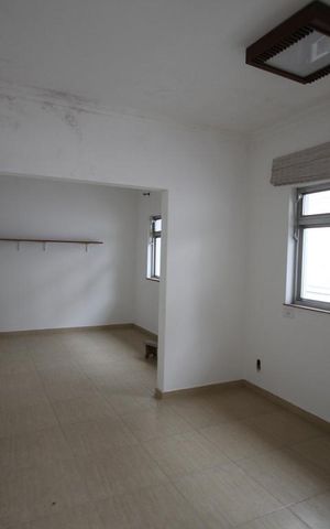 Casa à venda com 360m², 3 quartos e 5 vagasQuarto de Serviço