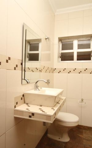 Casa à venda com 360m², 3 quartos e 5 vagasLavabo