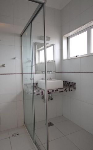 Casa à venda com 360m², 3 quartos e 5 vagasSuíte 2