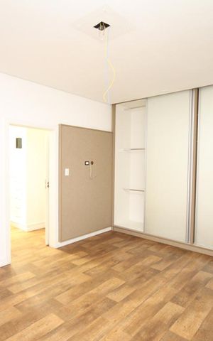 Casa à venda com 360m², 3 quartos e 5 vagasSuíte 1