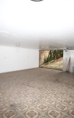 Casa à venda com 360m², 3 quartos e 5 vagasGaragem