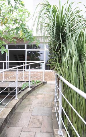 Casa à venda com 360m², 3 quartos e 5 vagasFrente da casa