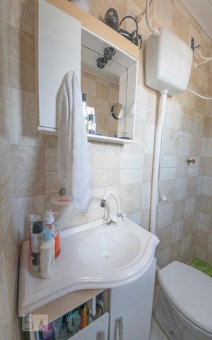 Casa à venda com 200m², 3 quartos e 2 vagasBanheiro