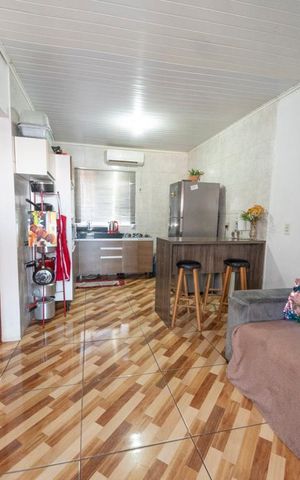 Casa à venda com 200m², 3 quartos e 2 vagasSala