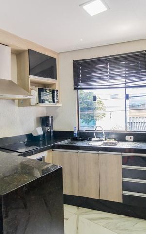 Casa à venda com 144m², 3 quartos e 2 vagas Casa à venda com 144m², 3 quartos e 2 vagasCozinha