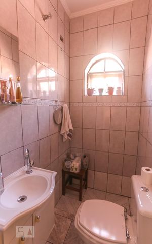 Casa à venda com 300m², 6 quartos e 4 vagasBanheiro suíte - casa 01