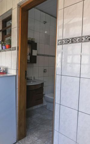 Casa à venda com 300m², 6 quartos e 4 vagasÁrea de serviço - casa 01