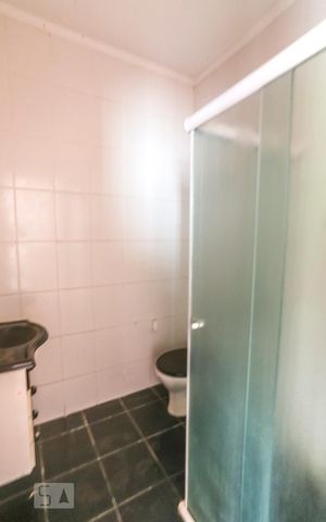 Casa à venda com 300m², 6 quartos e 4 vagasBanheiro - casa 02