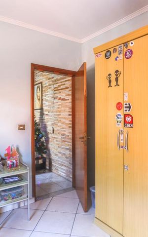 Casa à venda com 300m², 6 quartos e 4 vagasQuarto - casa 01