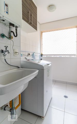 Apartamento à venda com 62m², 2 quartos e 1 vaga Apartamento à venda com 62m², 2 quartos e 1 vagaLavanderia