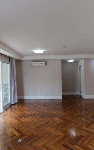 Apartamento à venda com 131m², 3 quartos e 2 vagas Apartamento à venda com 131m², 3 quartos e 2 vagasSalas