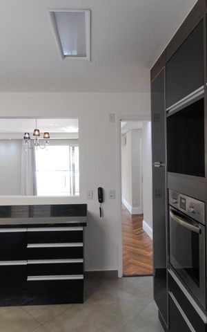 Apartamento à venda com 131m², 3 quartos e 2 vagas Apartamento à venda com 131m², 3 quartos e 2 vagasCozinha