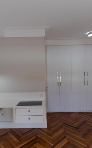 Apartamento à venda com 131m², 3 quartos e 2 vagas Apartamento à venda com 131m², 3 quartos e 2 vagasSuíte 03