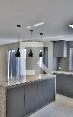 Casa à venda com 132m², 2 quartos e 2 vagasCozinha
