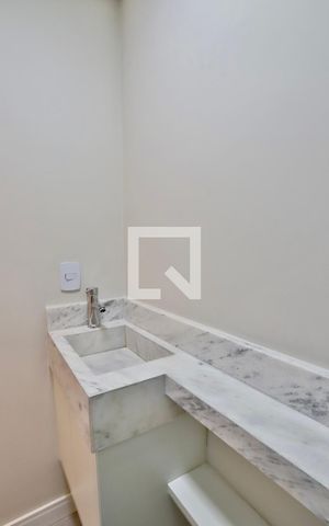 Casa à venda com 132m², 2 quartos e 2 vagasLavabo