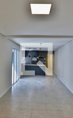 Casa à venda com 132m², 2 quartos e 2 vagasSala