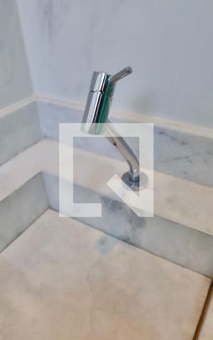 Casa à venda com 132m², 2 quartos e 2 vagasBanheiro do Quarto 1