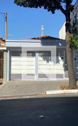 Casa à venda com 132m², 2 quartos e 2 vagasFachada