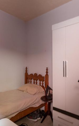 Casa à venda com 200m², 4 quartos e 2 vagas Casa à venda com 200m², 4 quartos e 2 vagasQuarto de Serviço