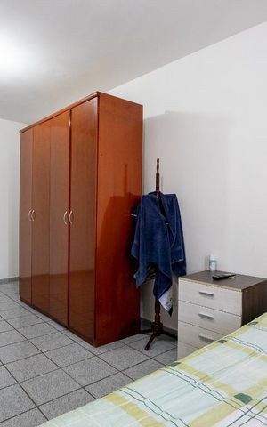 Casa à venda com 440m², 3 quartos e 4 vagas Casa à venda com 440m², 3 quartos e 4 vagasQuarto 2