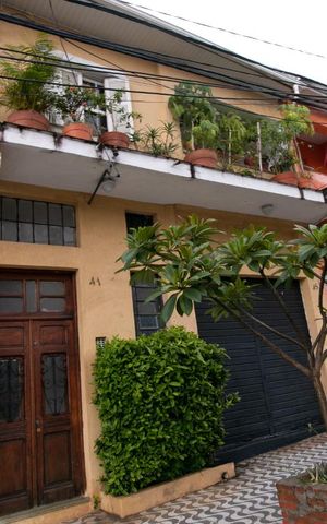 Casa para alugar com 120m², 2 quartos e sem vaga Casa para alugar com 120m², 2 quartos e sem vagaFachada