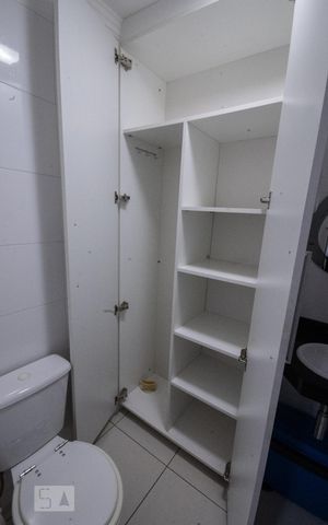 Apartamento para alugar com 167m², 3 quartos e 2 vagasBanheiro Área de Serviço