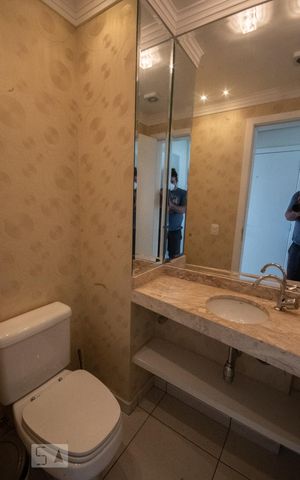 Apartamento para alugar com 167m², 3 quartos e 2 vagasLavabo