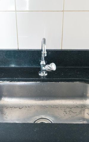 Apartamento para alugar com 70m², 2 quartos e 1 vaga Apartamento para alugar com 70m², 2 quartos e 1 vagaDetalhe - Cozinha