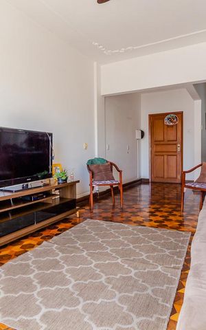 Apartamento à venda com 150m², 3 quartos e 1 vaga Apartamento à venda com 150m², 3 quartos e 1 vagaSala