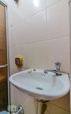Apartamento à venda com 150m², 3 quartos e 1 vaga Apartamento à venda com 150m², 3 quartos e 1 vagaBanheiro 2