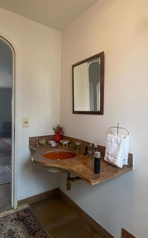 Apartamento para alugar com 300m², 4 quartos e 4 vagas Apartamento para alugar com 300m², 4 quartos e 4 vagasLavabo