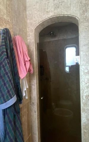 Apartamento para alugar com 300m², 4 quartos e 4 vagas Apartamento para alugar com 300m², 4 quartos e 4 vagasBanheiro da Suíte 1