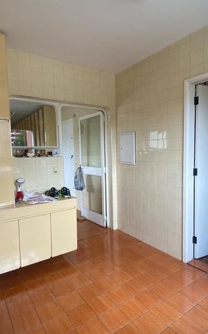 Apartamento para alugar com 300m², 4 quartos e 4 vagas Apartamento para alugar com 300m², 4 quartos e 4 vagasÁrea de Serviço