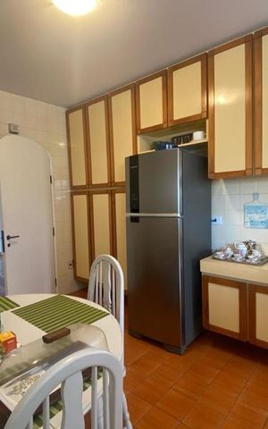 Apartamento para alugar com 300m², 4 quartos e 4 vagas Apartamento para alugar com 300m², 4 quartos e 4 vagasCopa