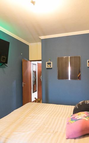 Casa à venda com 490m², 3 quartos e 3 vagas Casa à venda com 490m², 3 quartos e 3 vagasSuíte