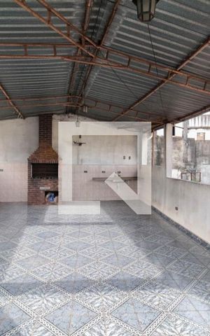 Casa à venda com 120m², 2 quartos e sem vaga Casa à venda com 120m², 2 quartos e sem vagaVaranda