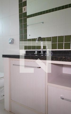 Casa à venda com 155m², 2 quartos e 2 vagasBanheiro da Suíte