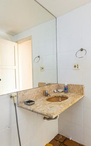 Apartamento à venda com 68m², 2 quartos e sem vaga Apartamento à venda com 68m², 2 quartos e sem vagaBanheiro