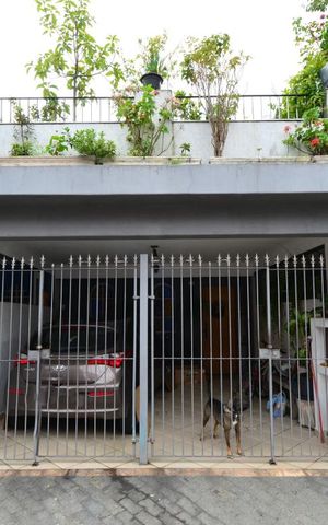 Casa à venda com 230m², 2 quartos e 2 vagasFachada da Casa